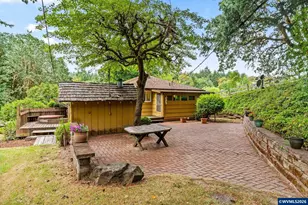 1381 NW Highland Dell Dr, Corvallis, OR 97330 - Photo 8