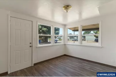 858 Plymouth Dr NE, Keizer, OR 97303 - Photo 4