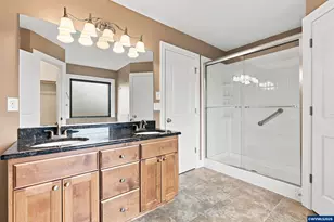 6469 Robin Hood St SE, Salem, OR 97306 - Photo 18