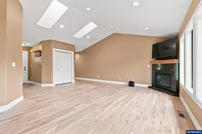 6469 Robin Hood St SE, Salem, OR 97306 - Photo 6