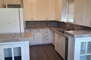 2075 Market St NE, Salem, OR 97301 - Photo 16