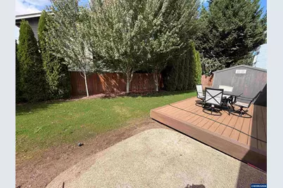 209 Pioneer Dr, Silverton, OR 97381 - Photo 20