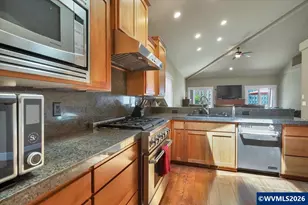3845 Aberdeen St S, Salem, OR 97302 - Photo 10