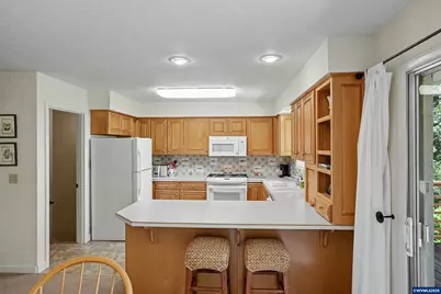 315 Edgewood Dr, Silverton, OR 97381 - Photo 26