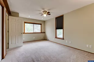 928 Birch Ave, Cottage Grove, OR 97424 - Photo 30