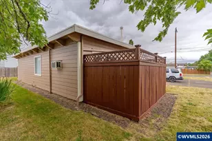 1921 Elm St SW, Albany, OR 97321 - Photo 4