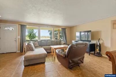 4952 Sunnyview Rd NE, Salem, OR 97305 - Photo 8
