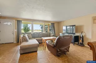 4952 Sunnyview Rd NE, Salem, OR 97305 - Photo 8