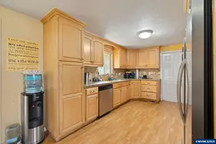 4952 Sunnyview Rd NE, Salem, OR 97305 - Photo 16