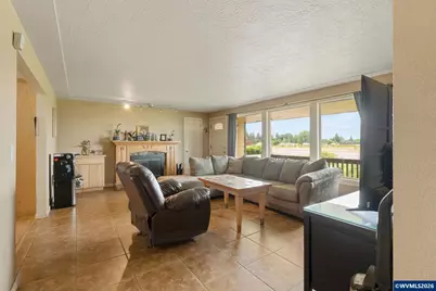 4952 Sunnyview Rd NE, Salem, OR 97305 - Photo 10