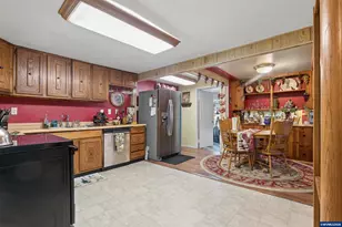 47947 W Commercial St, Oakridge, OR 97463 - Photo 4