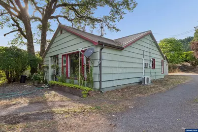 47947 W Commercial St, Oakridge, OR 97463 - Photo 12