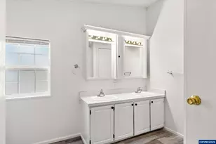 1035 Cedar Hill Ct SE, Salem, OR 97306 - Photo 18