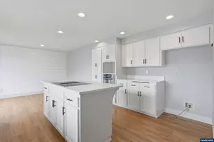 2069 Flag Stone Ct N, Keizer, OR 97303 - Photo 16