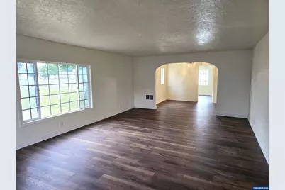 4490 Center St NE, Salem, OR 97301 - Photo 2