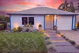 4490 Center St NE, Salem, OR 97301 - Photo 2