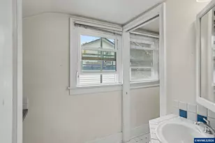 749 Liberty St SE, Salem, OR 97301 - Photo 24