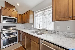 2755 Mia Ct SE, Salem, OR 97306 - Photo 12