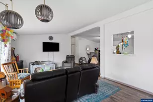 1699 N Terry St, Eugene, OR 97402 - Photo 12