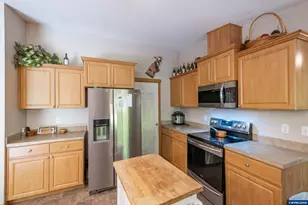 39042 Mt Hope Dr, Lebanon, OR 97355 - Photo 8