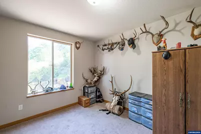 39042 Mount Hope Dr, Lebanon, OR 97355 - Photo 24