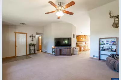 39042 Mount Hope Dr, Lebanon, OR 97355 - Photo 16