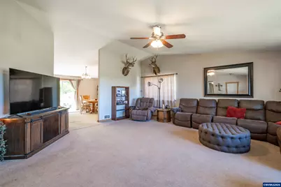 39042 Mount Hope Dr, Lebanon, OR 97355 - Photo 14