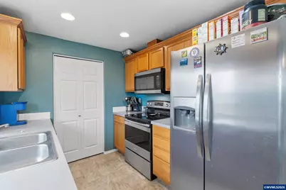 967 Jessicas Ct SE, Albany, OR 97322 - Photo 6