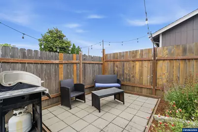 967 Jessicas Ct SE, Albany, OR 97322 - Photo 18
