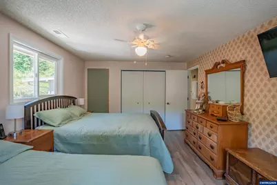42793 Upper Berlin Rd, Lebanon, OR 97355 - Photo 16