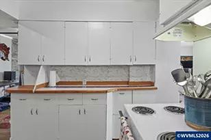 850 Queen Av SW, Albany, OR 97321 - Photo 16