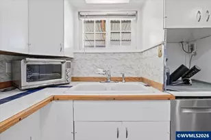 850 Queen Av SW, Albany, OR 97321 - Photo 18