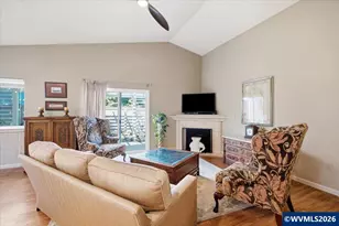 2702 Oak Ridge St NW, Albany, OR 97321 - Photo 10