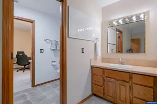 391 McNary Heights Dr N, Keizer, OR 97303 - Photo 28