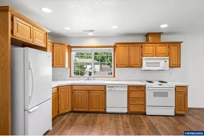 257 N Knights Bridge Rd, Canby, OR 97013 - Photo 12