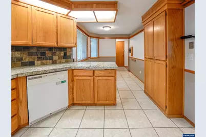 1286 Chrissy Ct S, Salem, OR 97306 - Photo 10