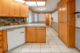 1286 Chrissy Ct S, Salem, OR 97306 - Photo 10