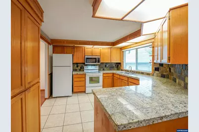 1286 Chrissy Ct S, Salem, OR 97306 - Photo 8