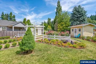 915 Madison St St, Silverton, OR 97381 - Photo 40