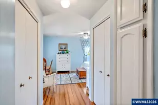 915 Madison St St, Silverton, OR 97381 - Photo 18