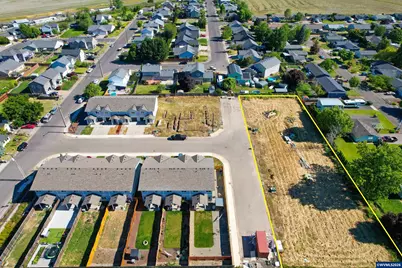 700-790 Monarch Wy, Harrisburg, OR 97446 - Photo 12
