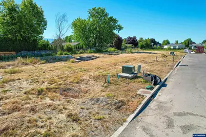 700-790 Monarch Wy, Harrisburg, OR 97446 - Photo 4