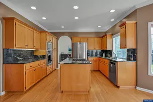 1116 NE Glazemeadow St, Keizer, OR 97303 - Photo 8