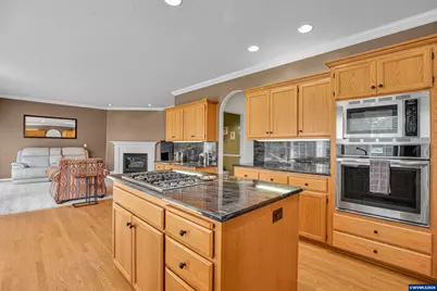 1116 NE Glazemeadow St, Keizer, OR 97303 - Photo 6