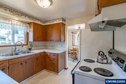 157 NE Fern Ct, Dallas, OR 97338 - Photo 38