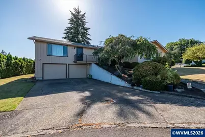 157 NE Fern (-161) Ct, Dallas, OR 97338 - Photo 4