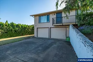 157 NE Fern Ct, Dallas, OR 97338 - Photo 4
