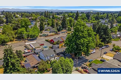 656 Hall St, Woodburn, OR 97071 - Photo 26