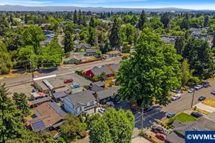 656 Hall St, Woodburn, OR 97071 - Photo 26