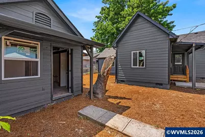 656 Hall St, Woodburn, OR 97071 - Photo 20